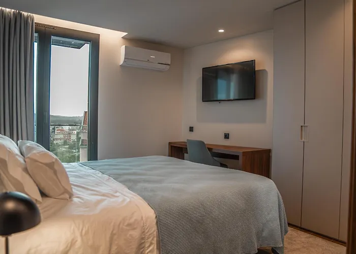 Apartahotel Miradouro Do Vale - 4*